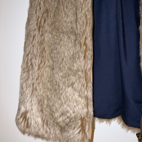 Zara Girls Fur Vest - Picture 2 of 6